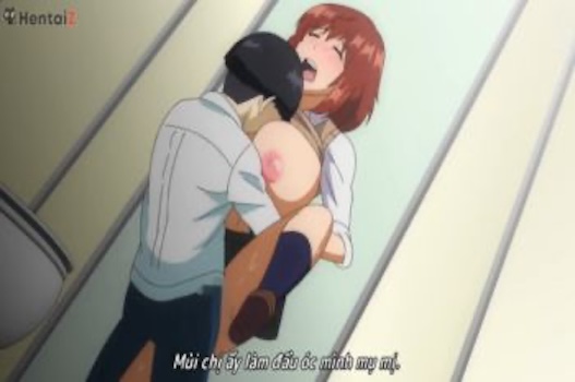 Nam sinh may mắn yêu ngay được chị  lớp trên